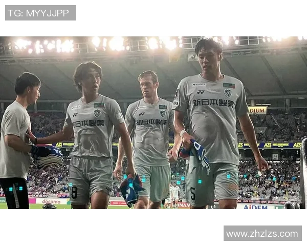 福冈黄蜂与柏太阳神激战成和比分揭晓精彩瞬间回顾