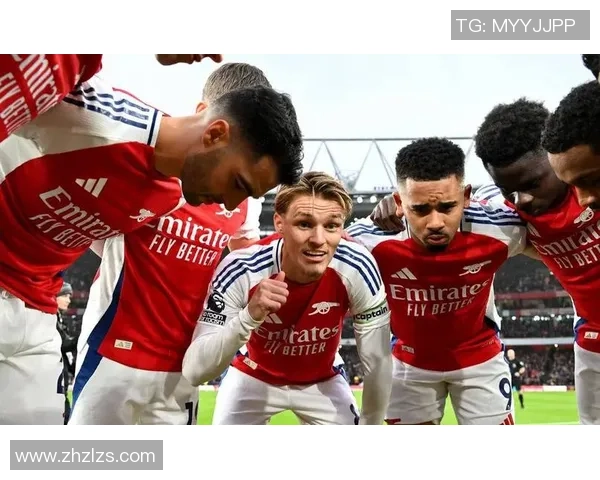 阿森纳与那不勒斯激战结果揭晓球迷热议精彩瞬间与战术分析 阿森纳与那不勒斯激战结果揭晓球迷热议精彩瞬间与战术分析