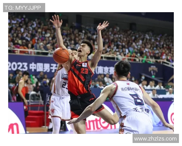 上海哔哩哔哩与南京同曦大圣的精彩对决引发篮球迷热议与期待 上海哔哩哔哩与南京同曦大圣的精彩对决引发篮球迷热议与期待