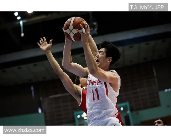 12投0中！我国后卫太难了...